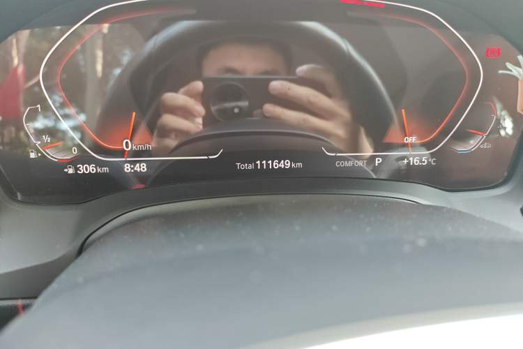 Used BMW 3 Series 2021 Second Facelift 320Li M Sport Package Odometer Close Up