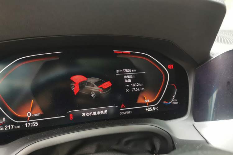 Used BMW 3 Series 2021 325i M Sport Night Edition package Odometer Close Up