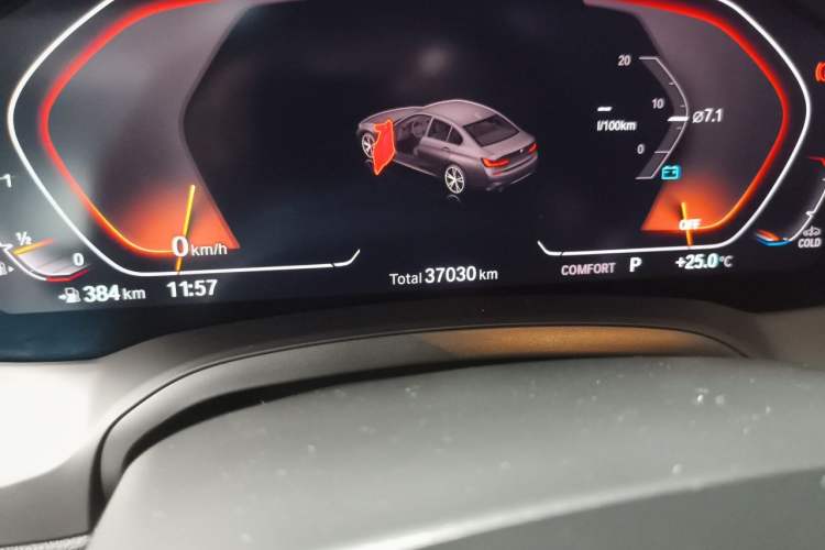 Used BMW 3 Series 2021 Facelifted 320Li M Sport Package Odometer Close Up