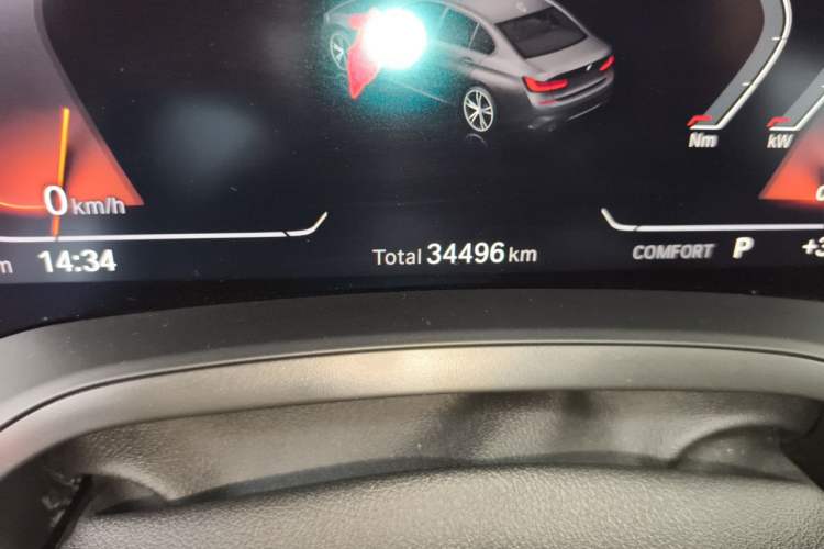 Used BMW 3 Series 2021 320Li M Sport Package Odometer Close Up