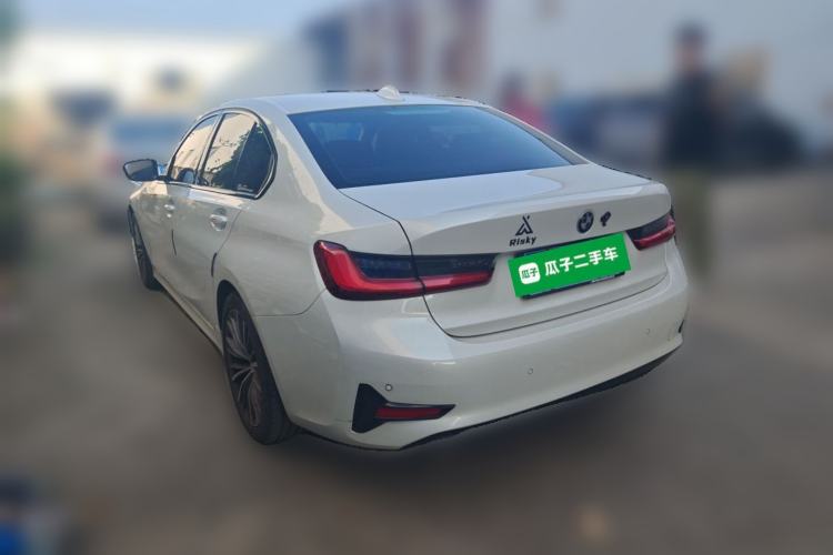 Used BMW 3 Series 2021 320i Sport Package Rear Left 45 Deg