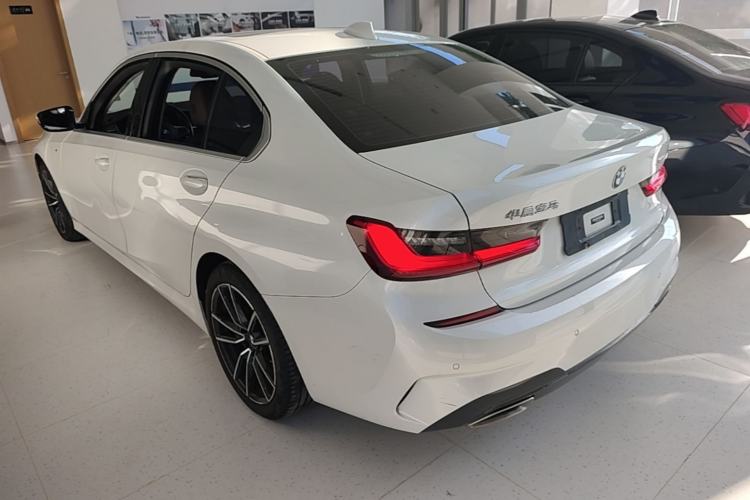 Used BMW 3 Series 2021 Facelifted 320Li M Sport Package Rear Left 45 Deg