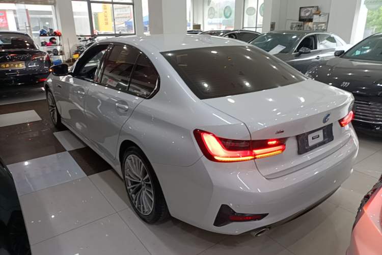 Used BMW 3 Series 2021 Restyled 320i Sport Package Rear Left 45 Deg