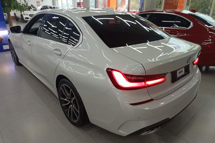 Used BMW 3 Series 2021 Facelifted 320Li M Sport Package Rear Left 45 Deg