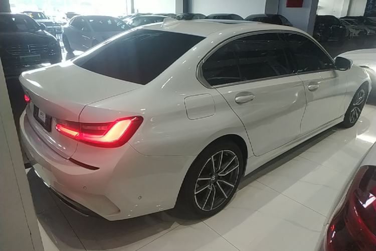 Used BMW 3 Series 2021 320Li M Sport Package Rear Right 45 Deg