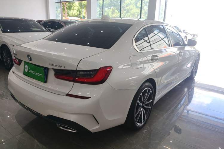 Used BMW 3 Series 2021 Second Facelift 320Li M Sport Package Rear Right 45 Deg