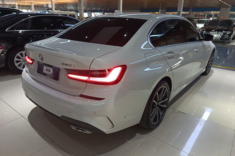Used BMW 3 Series 2021 Facelifted 320Li M Sport Package Rear Right 45 Deg