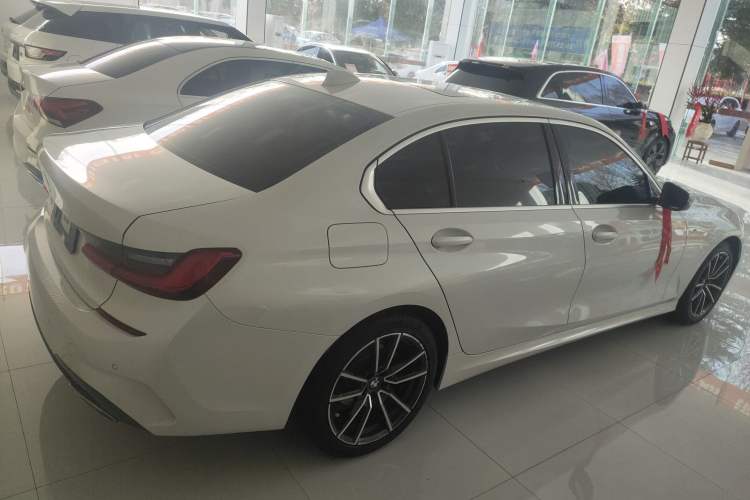 Used BMW 3 Series 2021 Facelifted 320Li M Sport Package Rear Right 45 Deg