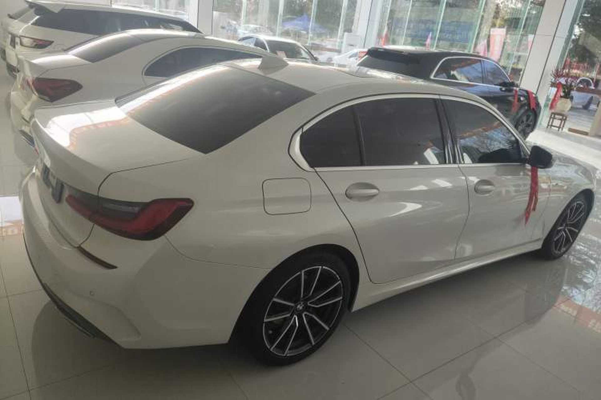 Used BMW 3 Series 2021 Facelifted 320Li M Sport Package Rear Right 45 Deg