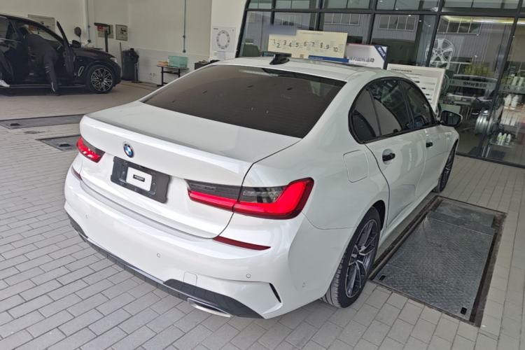 Used BMW 3 Series 2021 Second Facelift 325Li M Sport Package Rear Right 45 Deg