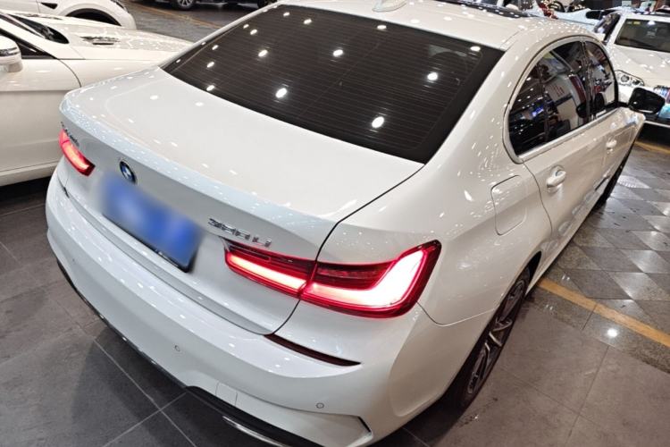 Used BMW 3 Series 2021 Second Facelift 320Li M Sport Package Rear Right 45 Deg