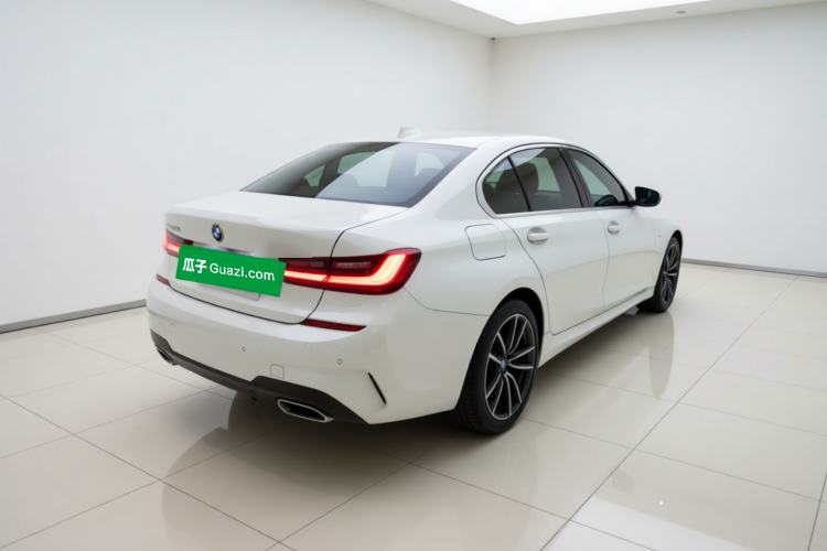 Used BMW 3 Series 2021 Facelifted 320Li M Sport Package Rear Right 45 Deg