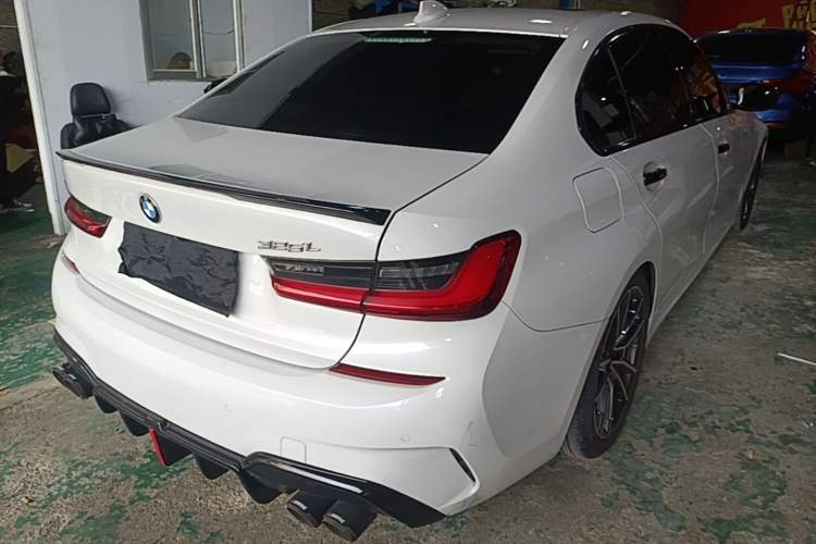 Used BMW 3 Series 2021 Facelifted 320Li M Sport Package Rear Right 45 Deg