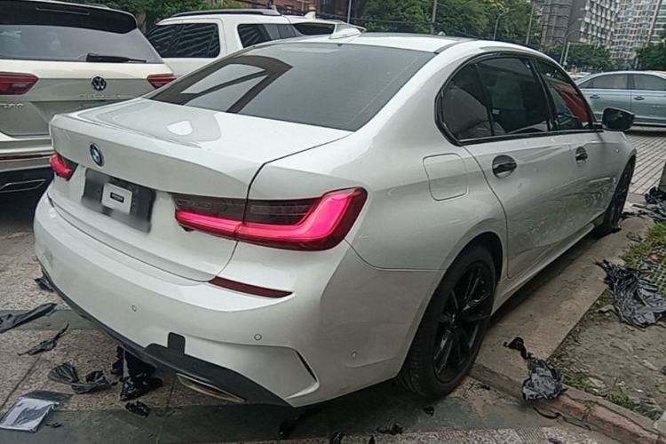 Used BMW 3 Series 2021 Facelifted 320Li M Sport Package Rear Right 45 Deg