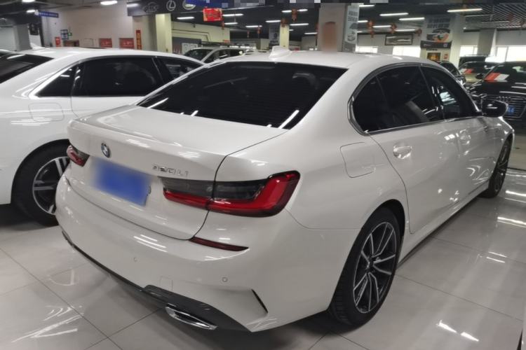 Used BMW 3 Series 2021 Second Facelift 320Li M Sport Package Rear Right 45 Deg