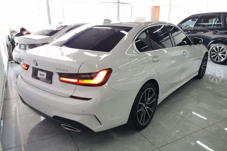 Used BMW 3 Series 2021 Second Facelift 325Li M Sport Package Rear Right 45 Deg