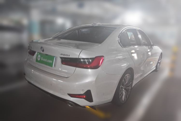 Used BMW 3 Series 2021 320i Sport Package Rear Right 45 Deg