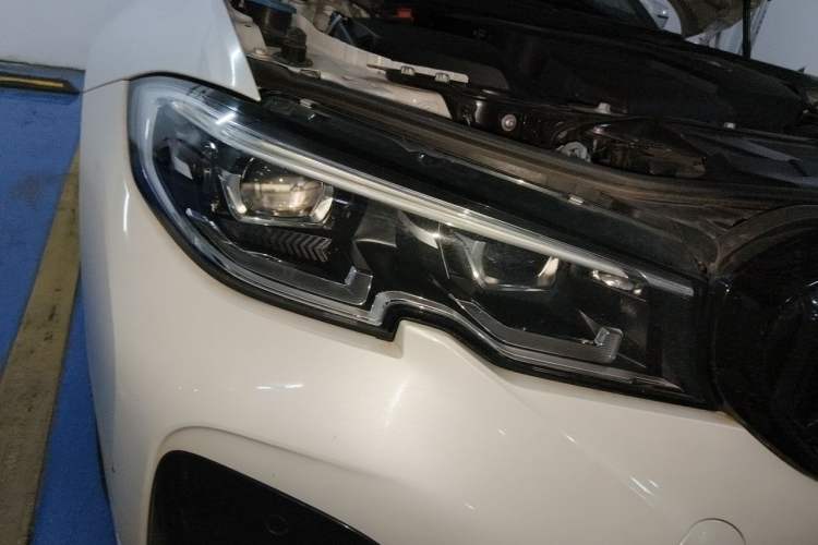 Used BMW 3 Series 2021 325Li xDrive M Sport Package Right Front Headlight