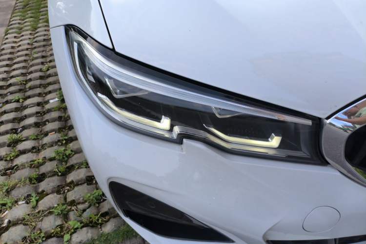 Used BMW 3 Series 2021 Facelifted 320Li M Sport Package Right Front Headlight