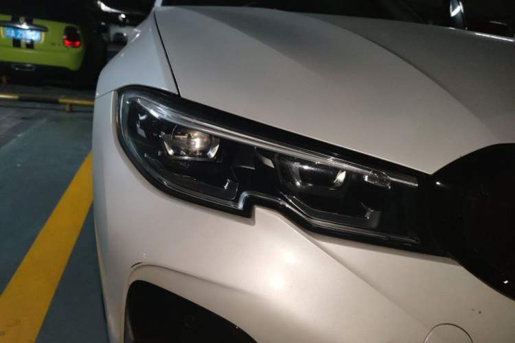 Used BMW 3 Series 2021 Second Facelift 325i M Sport Night Edition Package Right Front Headlight