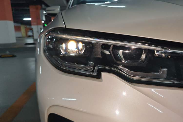 Used BMW 3 Series 2021 Restyled 325Li M Sport Package Right Front Headlight
