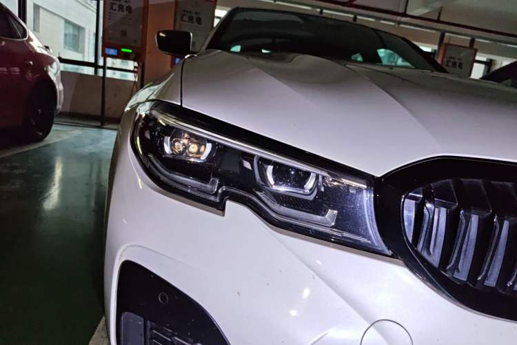 Used BMW 3 Series 2021 Restyled 325Li M Sport Package Right Front Headlight