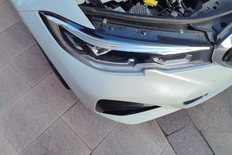 Used BMW 3 Series 2021 Restyled 325Li xDrive M Sport Package Right Front Headlight