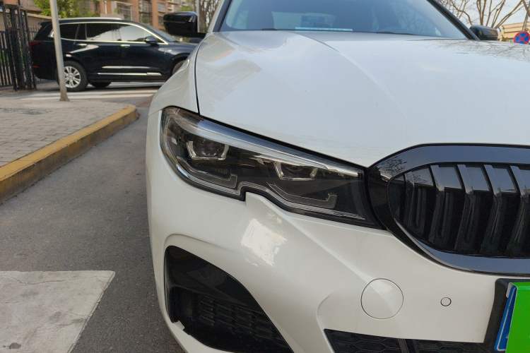 Used BMW 3 Series 2021 Second Facelift 330i M Sport Night Edition Package Right Front Headlight