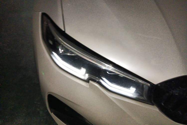 Used BMW 3 Series 2021 Restyled 325i M Sport Night Edition Package Right Front Headlight