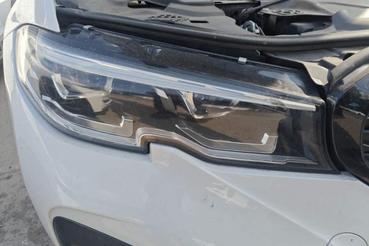 Used BMW 3 Series 2021 Restyled 325i M Sport Package Right Front Headlight