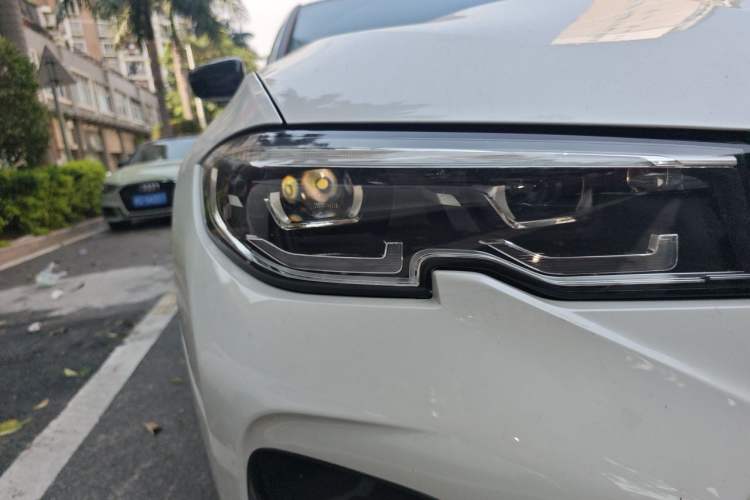 Used BMW 3 Series 2021 320Li M Sport Package Right Front Headlight