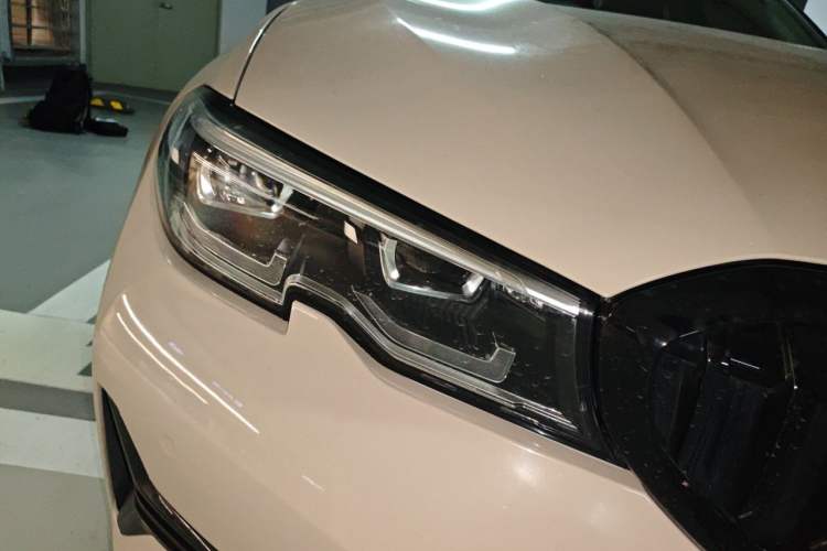 Used BMW 3 Series 2021 320i Sport Package Right Front Headlight