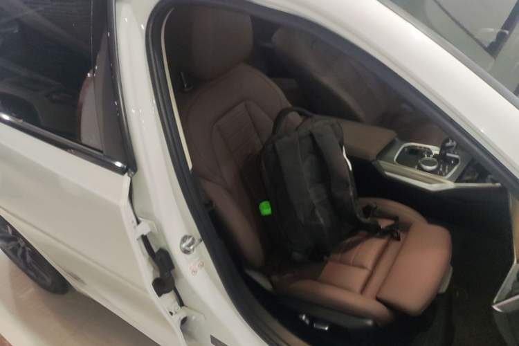 Used BMW 3 Series 2021 325i M Sport Night Edition package Right Front Seat