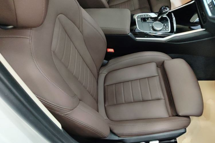 Used BMW 3 Series 2021 Second Facelift 320Li M Sport Package Right Front Seat