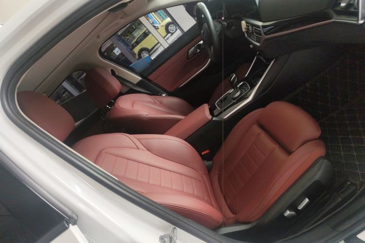 Used BMW 3 Series 2021 320Li M Sport Package Right Front Seat