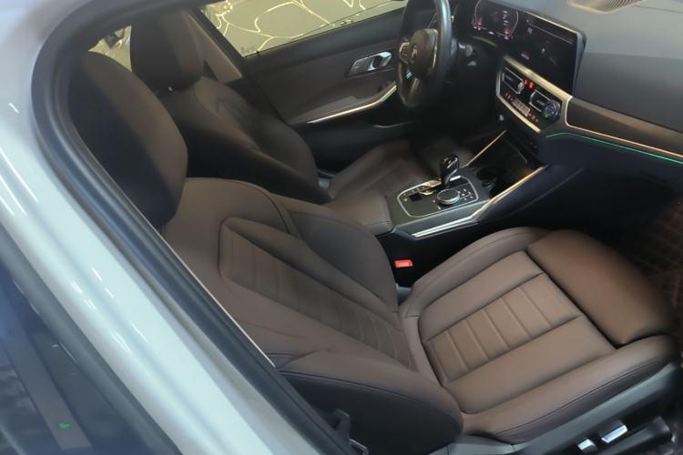 Used BMW 3 Series 2021 Restyled 325i M Sport Package Right Front Seat