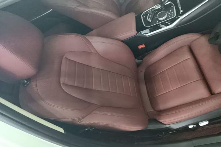 Used BMW 3 Series 2021 320Li M Sport Package Right Front Seat