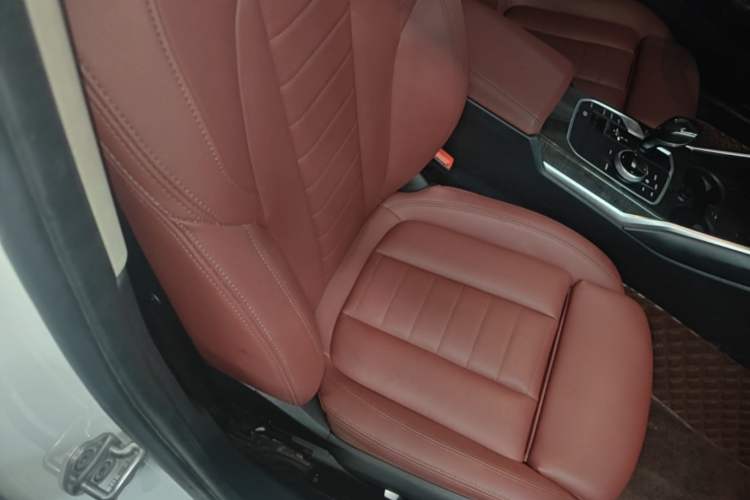 Used BMW 3 Series 2021 Restyled 325Li M Sport Package Right Front Seat