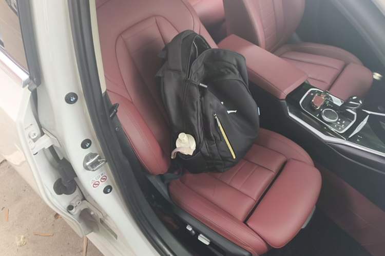 Used BMW 3 Series 2021 Facelifted 320Li M Sport Package Right Front Seat