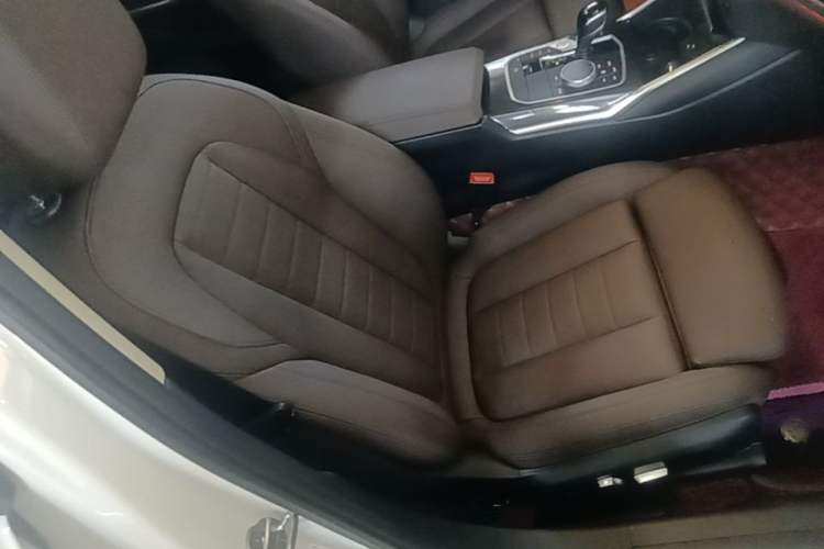 Used BMW 3 Series 2021 Second Facelift 325Li M Sport Package Right Front Seat