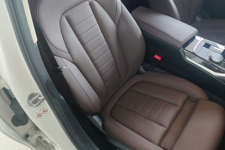 Used BMW 3 Series 2021 325Li M Sport Package Right Front Seat