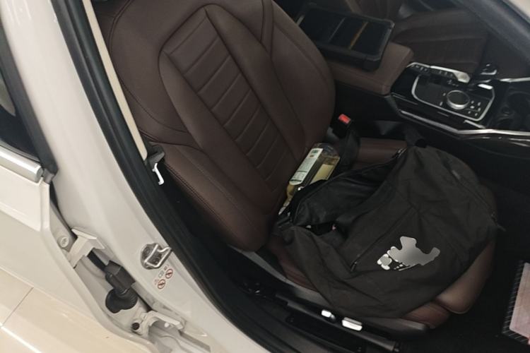 Used BMW 3 Series 2021 Facelifted 320Li M Sport Package Right Front Seat