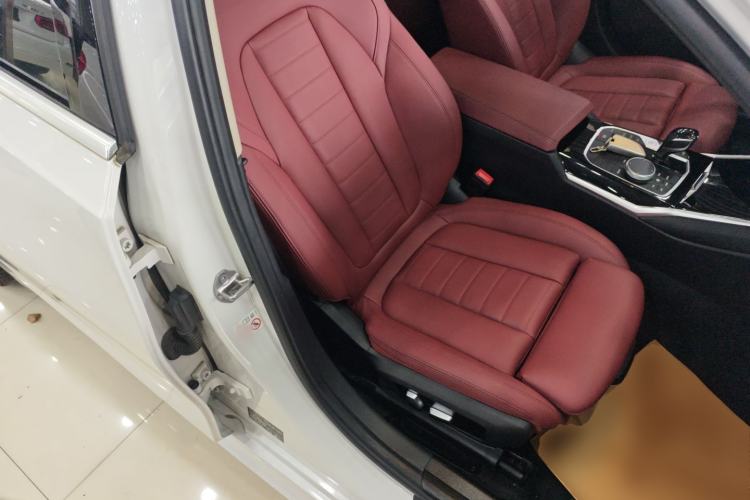 Used BMW 3 Series 2021 Second Facelift 320Li M Sport Package Right Front Seat