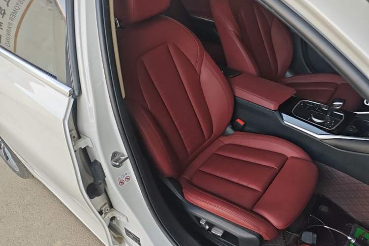 Used BMW 3 Series 2021 Second Facelift 320Li M Sport Package Right Front Seat