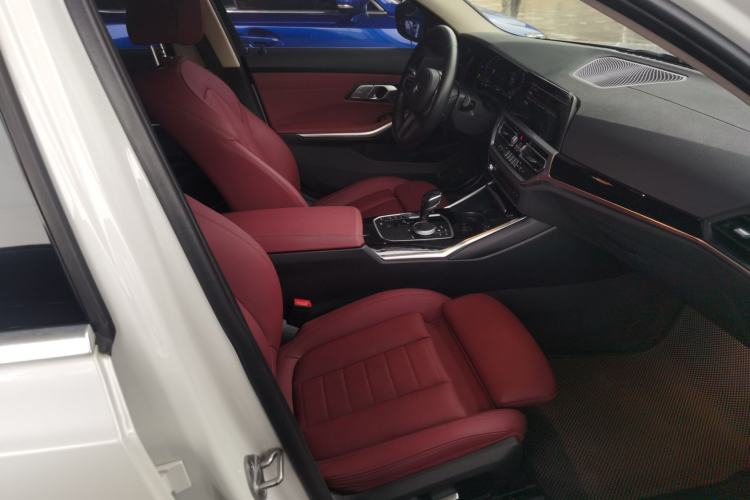 Used BMW 3 Series 2021 Facelifted 320Li M Sport Package Right Front Seat