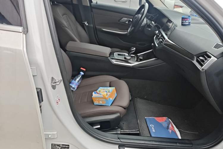 Used BMW 3 Series 2021 Second Facelift 325Li M Sport Package Right Front Seat