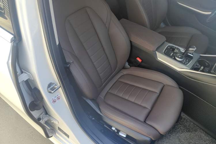 Used BMW 3 Series 2021 Restyled 325Li M Sport Package Right Front Seat