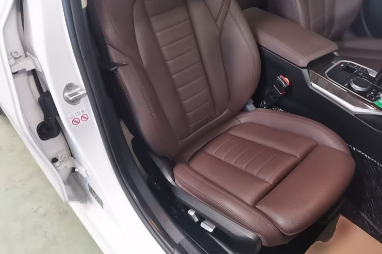 Used BMW 3 Series 2021 Restyled 325Li M Sport Package Right Front Seat