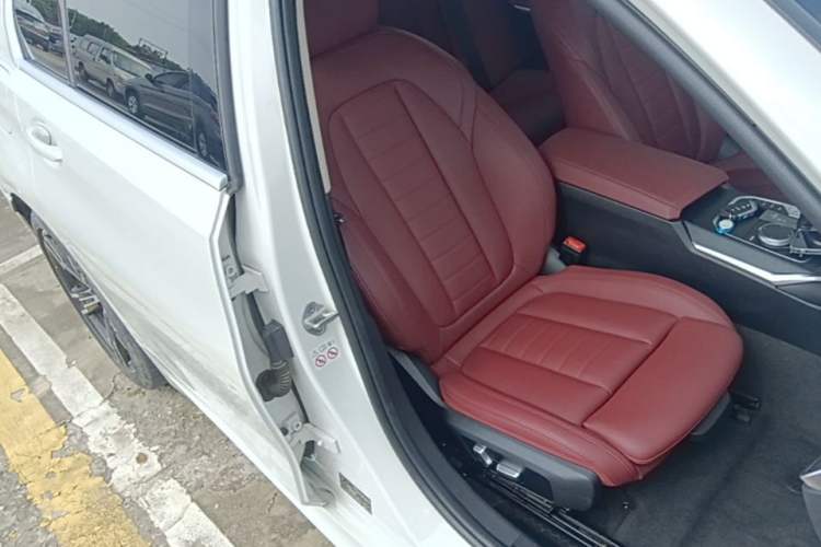 Used BMW 3 Series 2021 Restyled 325i M Sport Package Right Front Seat