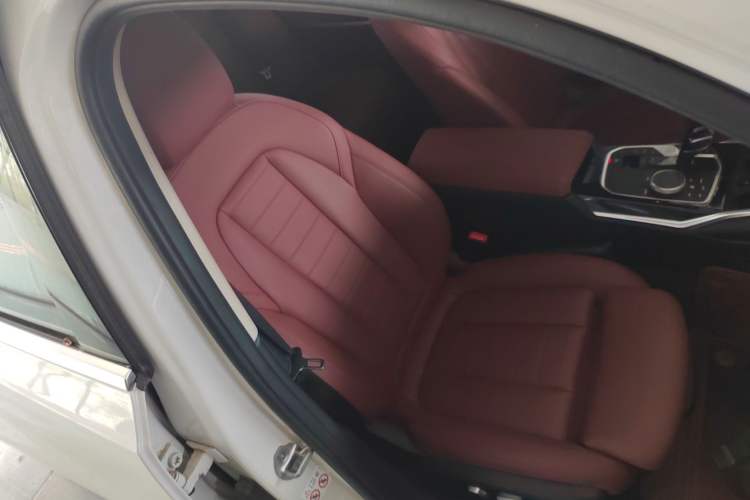 Used BMW 3 Series 2021 Facelifted 320Li M Sport Package Right Front Seat